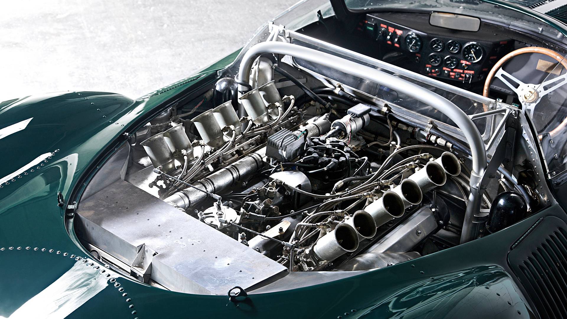Jaguar XJ-13 engine